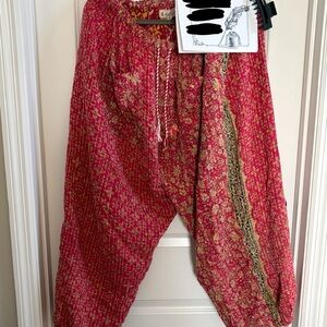 Kantha Bae Joggers Pants